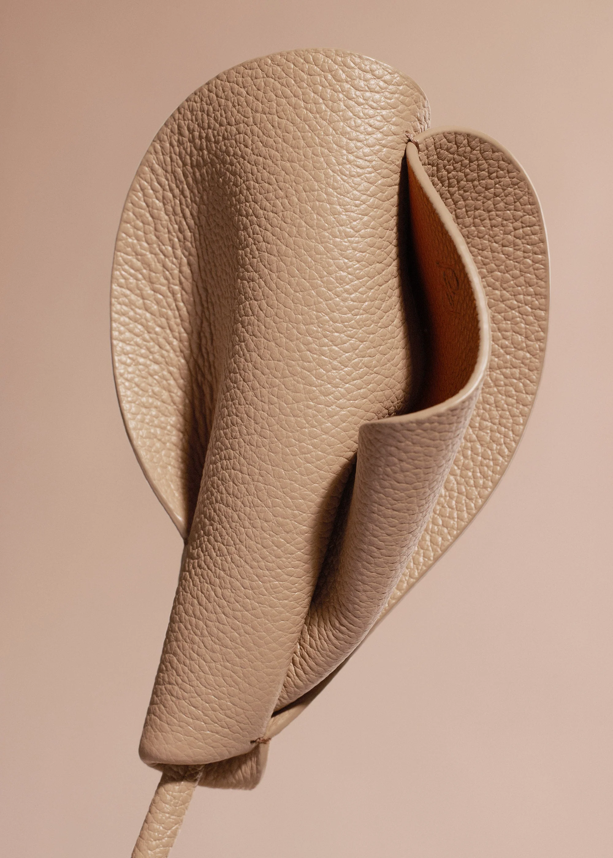 Fiore Pili - Beige - Image 3